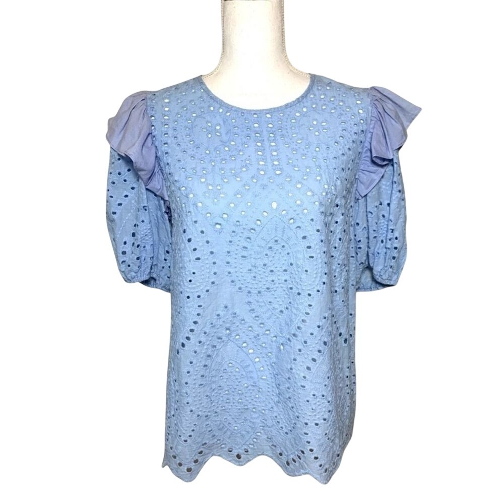 English Factory Women Eyelet Shortā Puff Sleeve Ruffle Top Baby Blue Size Small.